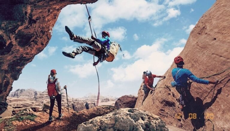 أفضل وجهات سياحة المغامرات في العالم: دليل شامل لعشّاق الإثارة واستكشاف الطبيعة